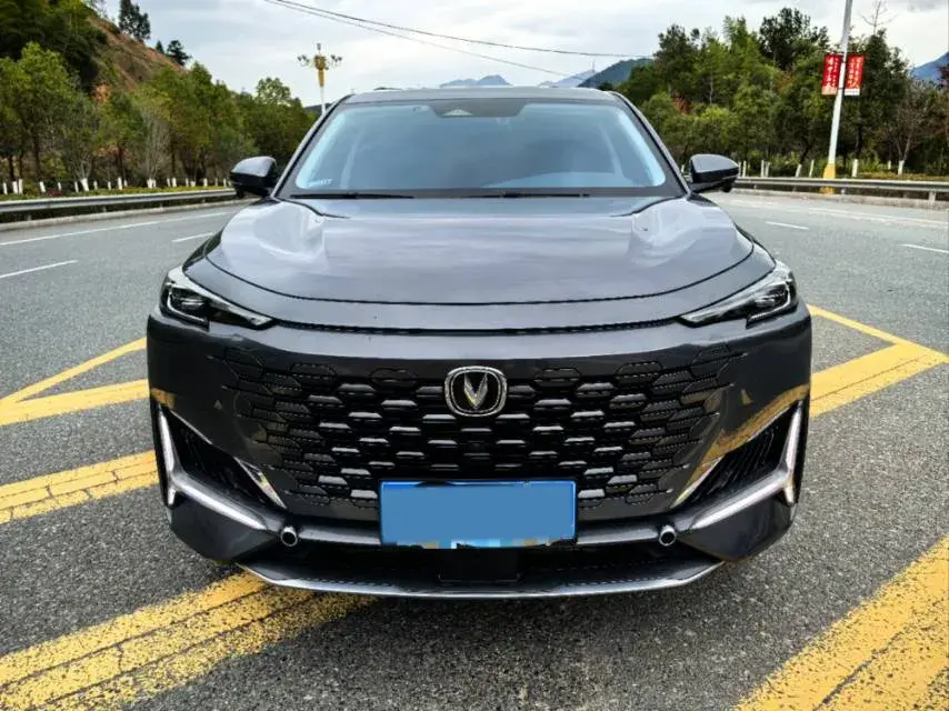 2021 CHANGAN UNI-K thumbnail 3