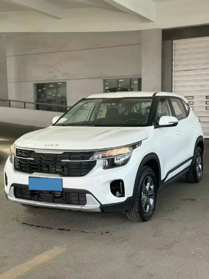 2023 Kia Seltos 1.5L 115HP L4 CVT
