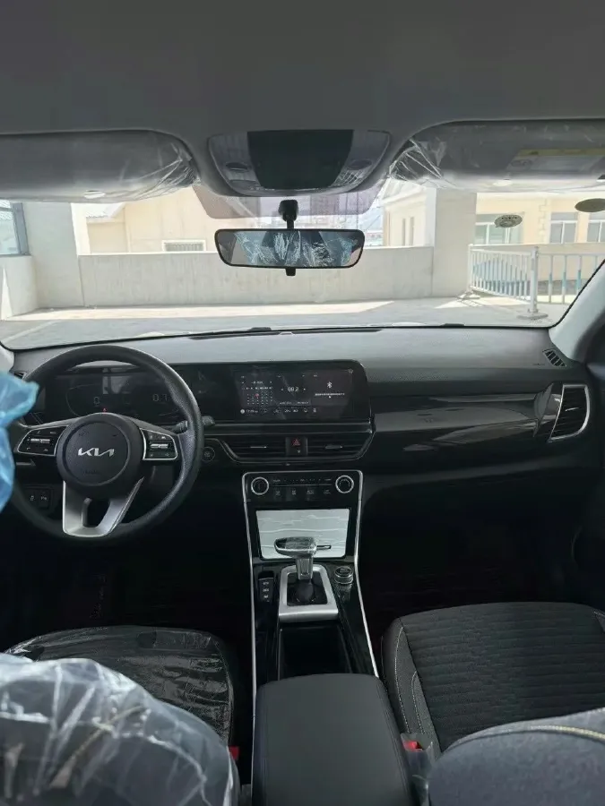 2023 Kia Seltos 1.5L 115HP L4 CVT,autocango,china used car exporter,china ev exporter,chinese used car exporter,chinese used ev exporter