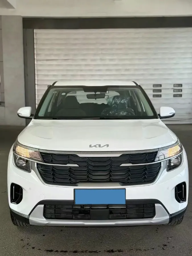 2023 Kia Seltos 1.5L 115HP L4 CVT,autocango,china used car exporter,china ev exporter,chinese used car exporter,chinese used ev exporter
