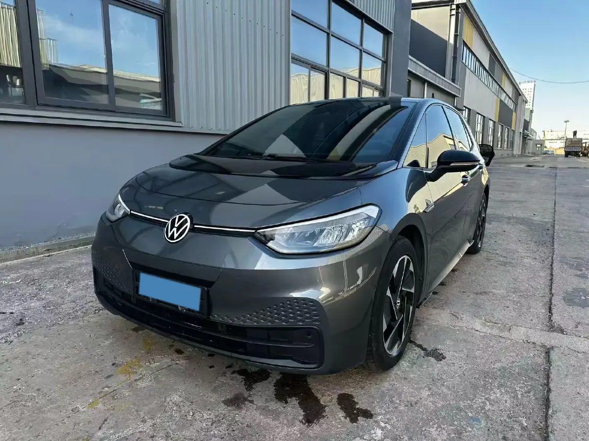 2023 Volkswagen ID.3 BEV 52.8KWH