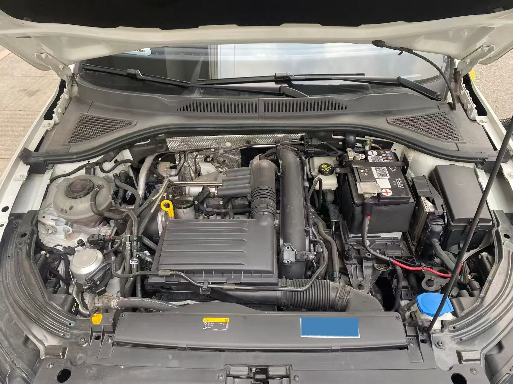 2023 VOLKSWAGEN LAVIDA thumbnail 3