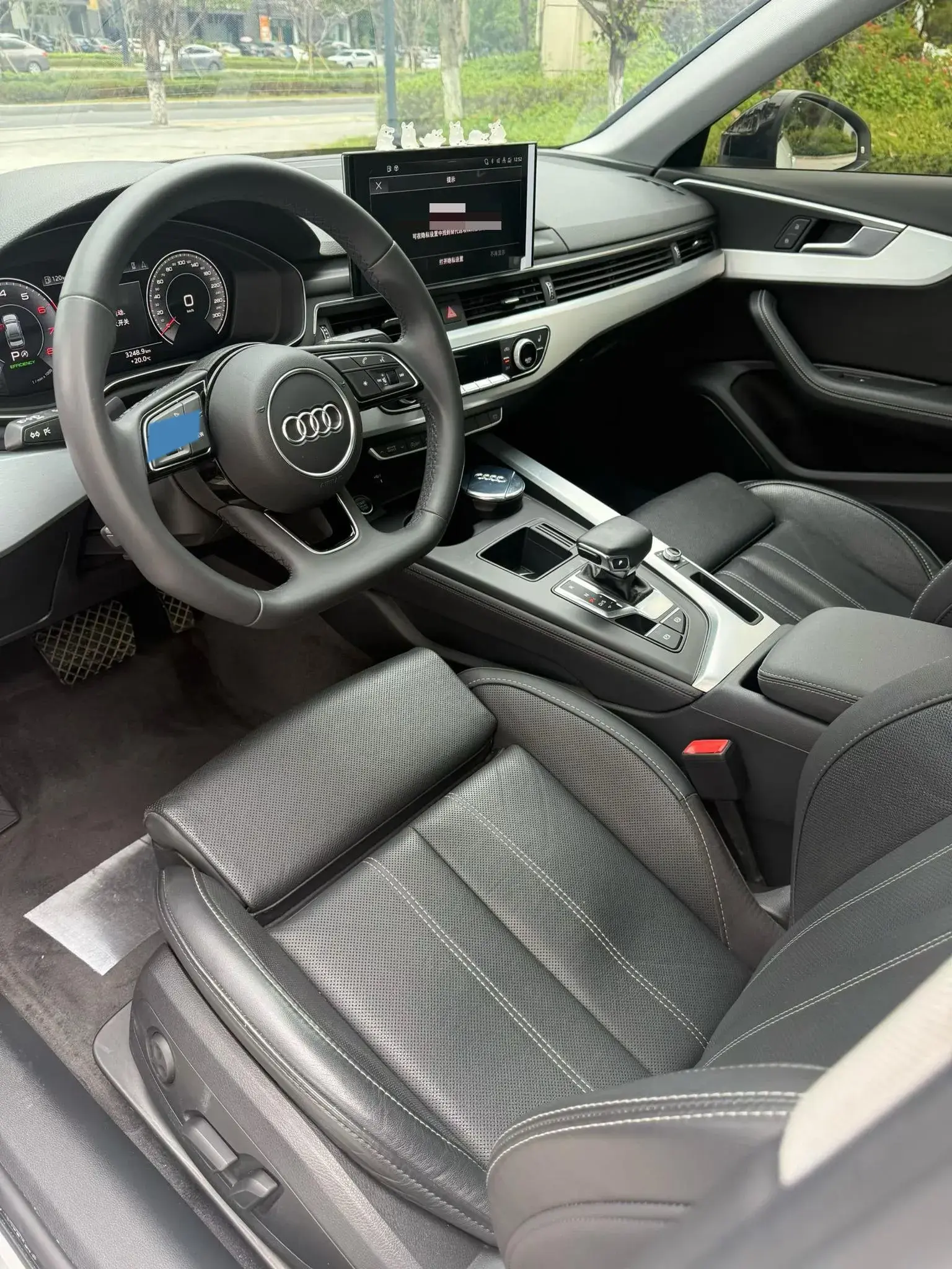 2022 AUDI A4L thumbnail 4