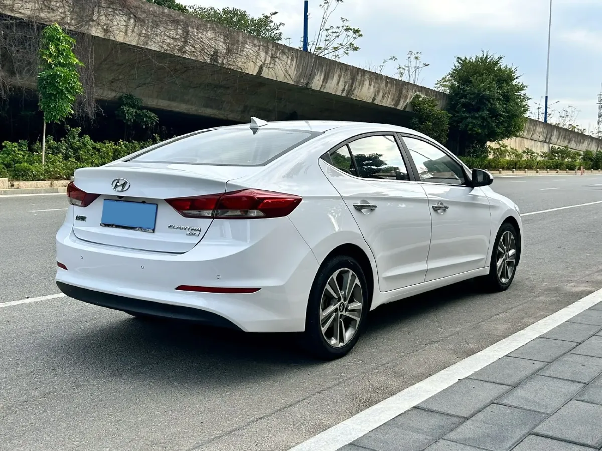 2016 Hyundai Elantra 1.6L 130HP L4 6AT,autocango,china used car exporter,china ev exporter,chinese used car exporter,chinese used ev exporter