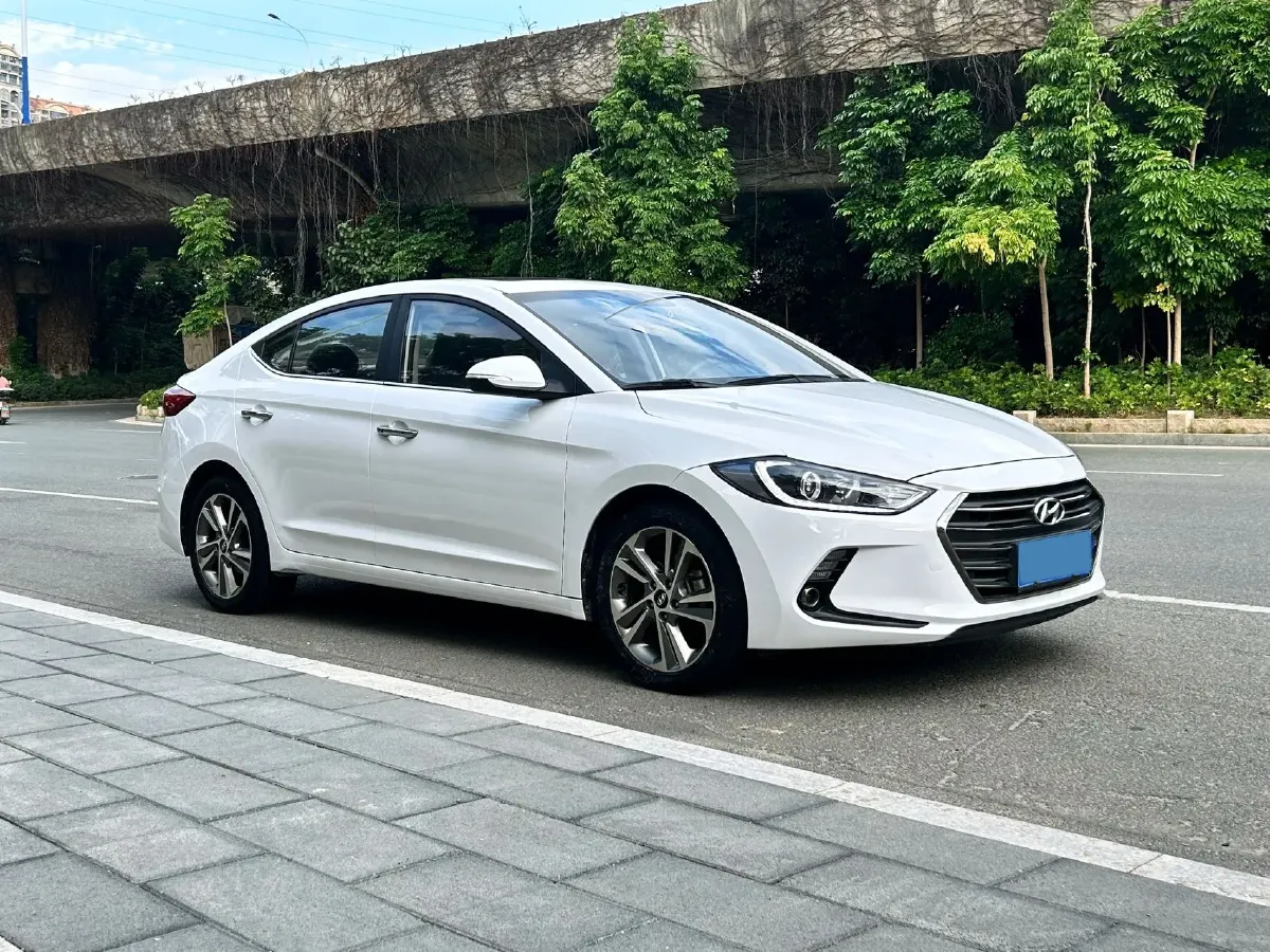 2016 Hyundai Elantra 1.6L 130HP L4 6AT,autocango,china used car exporter,china ev exporter,chinese used car exporter,chinese used ev exporter