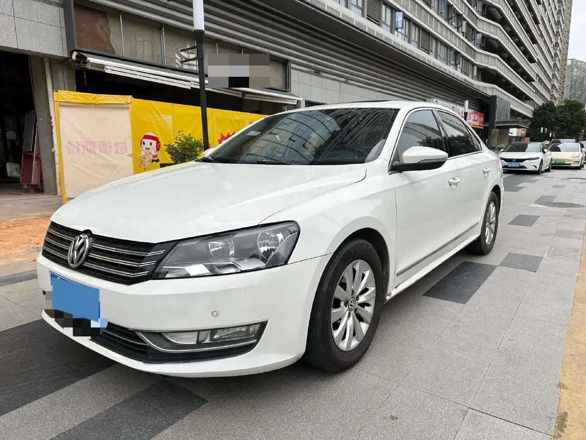 2013 Volkswagen Passat 1.8T 160HP L4 7DCT