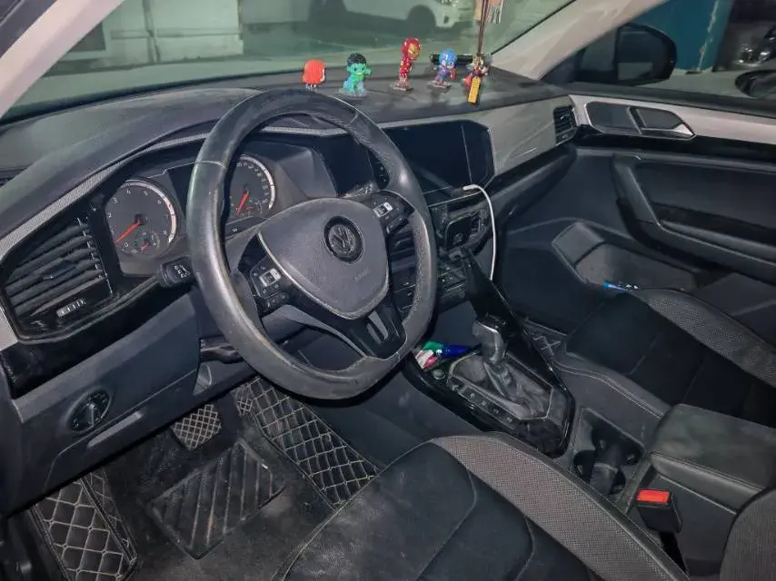 2020 VOLKSWAGEN TAYRON thumbnail 4