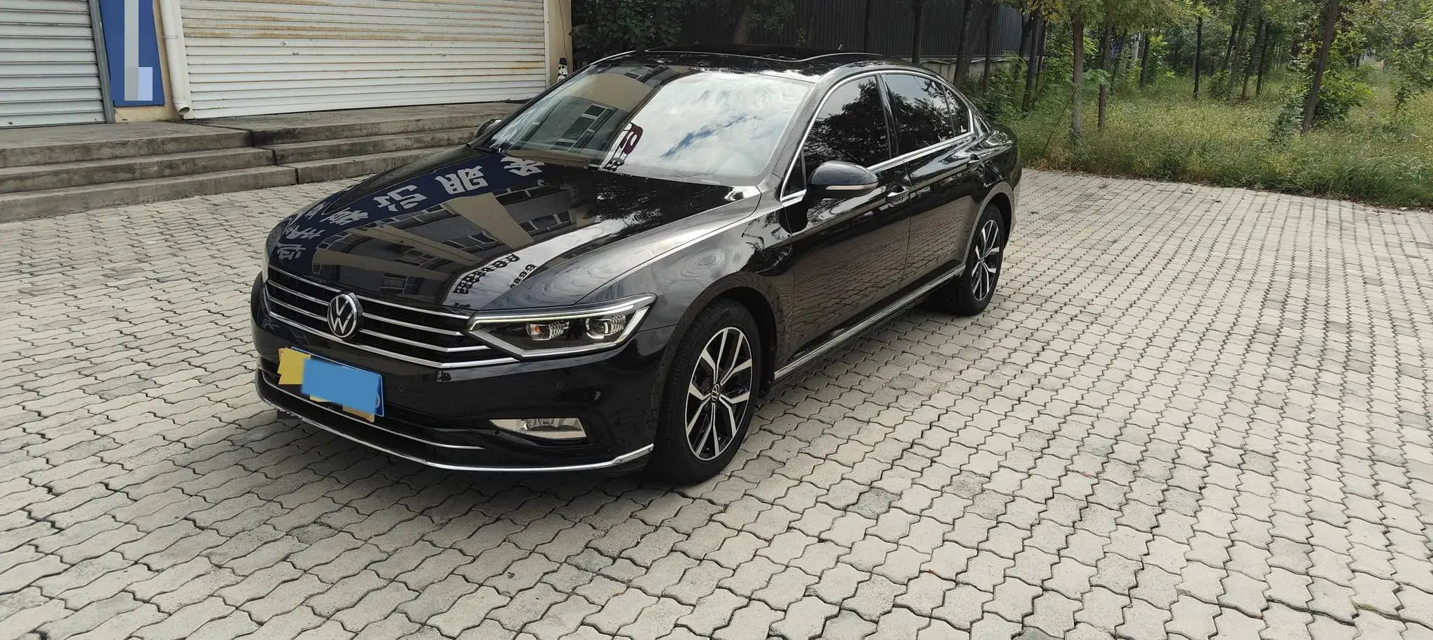 2020 VOLKSWAGEN MAGOTAN view 1