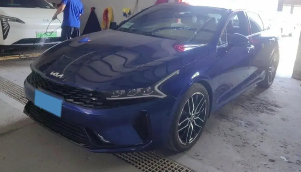 2021 Kia K5 2.0T 240HP L4 8AT