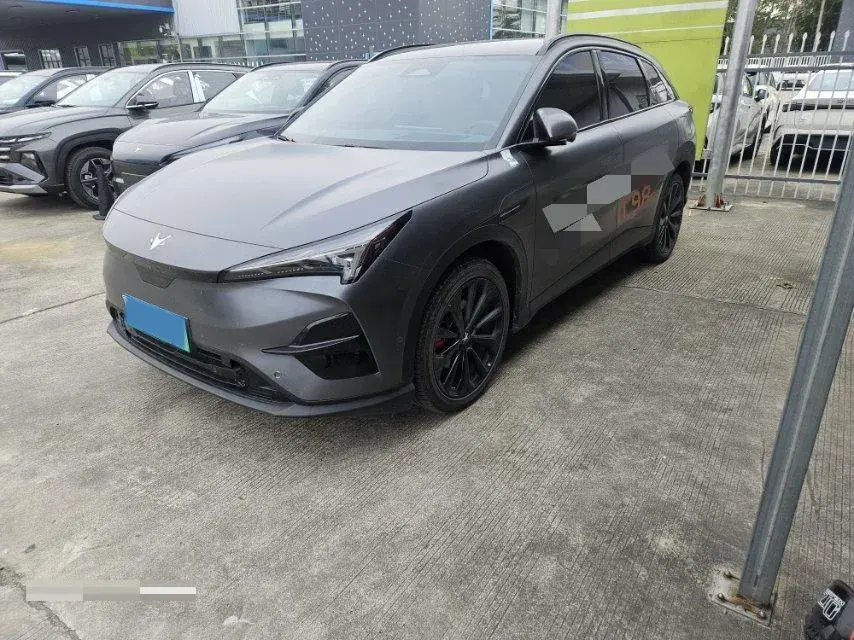 2025 ARCFOX αT5 BEV 79.2KWH