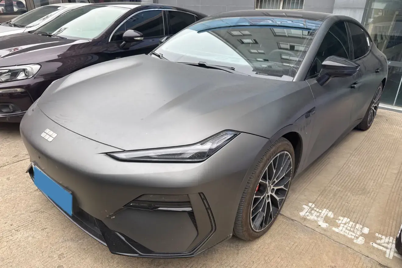 2024 Geely Galaxy E8 BEV 75.6KWH