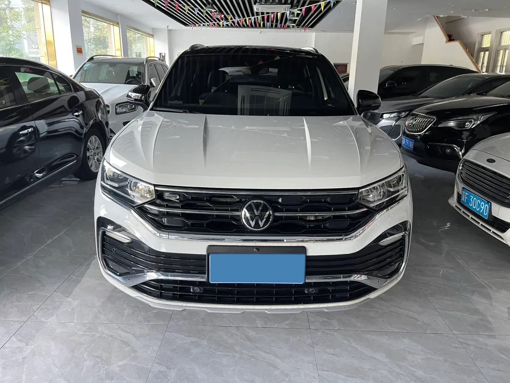 2020 VOLKSWAGEN TAYRON thumbnail 2