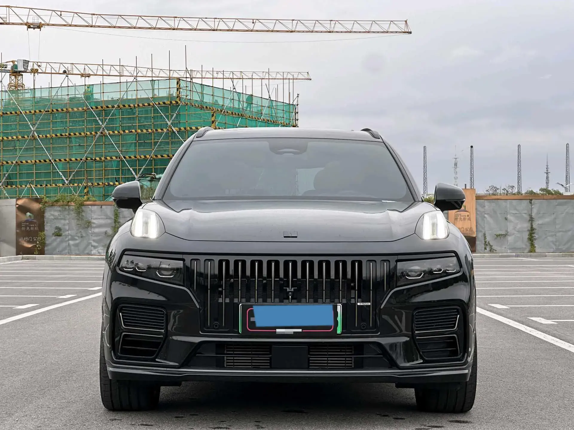 2024 LYNK&CO 09 thumbnail 2