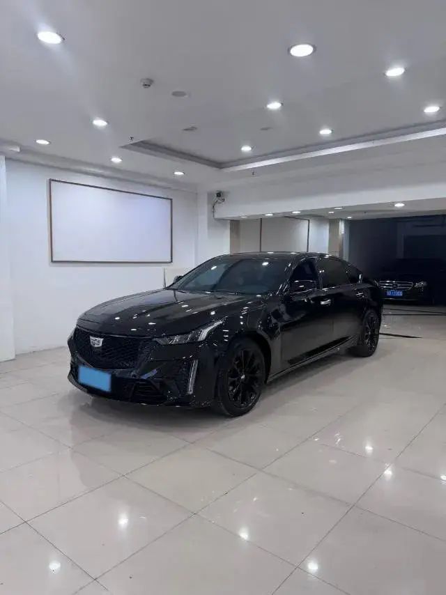 2021 Cadillac CT5 2.0T 237HP L4 10AT