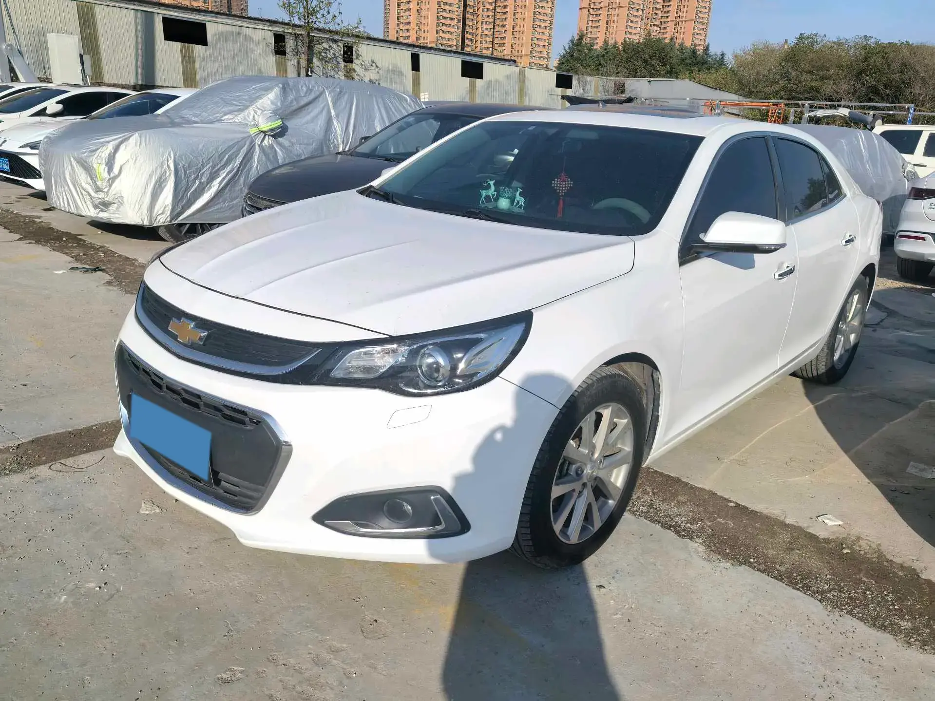 2018 CHEVROLET MALIBU view 1