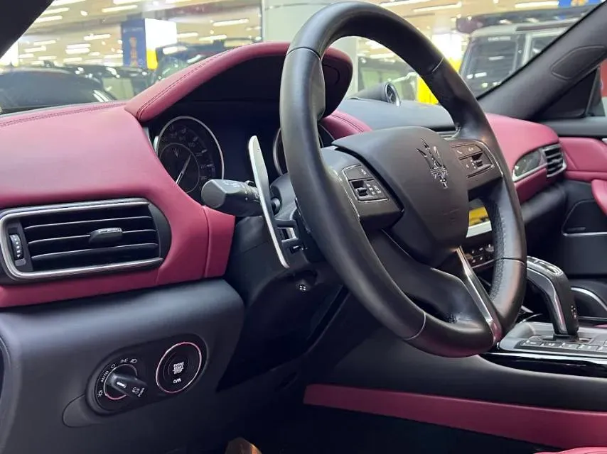 2021 Maserati Levante 3.0T 350HP V6 8AT,autocango,china used car exporter,china ev exporter,chinese used car exporter,chinese used ev exporter