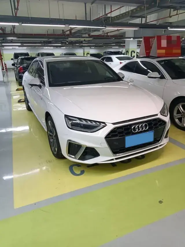 2020 AUDI A4L thumbnail 2