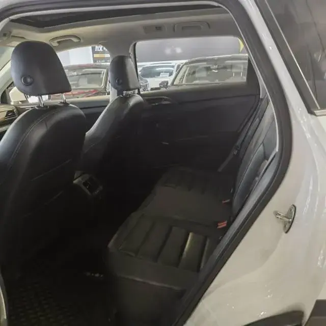 2021 VOLKSWAGEN THARU thumbnail 3