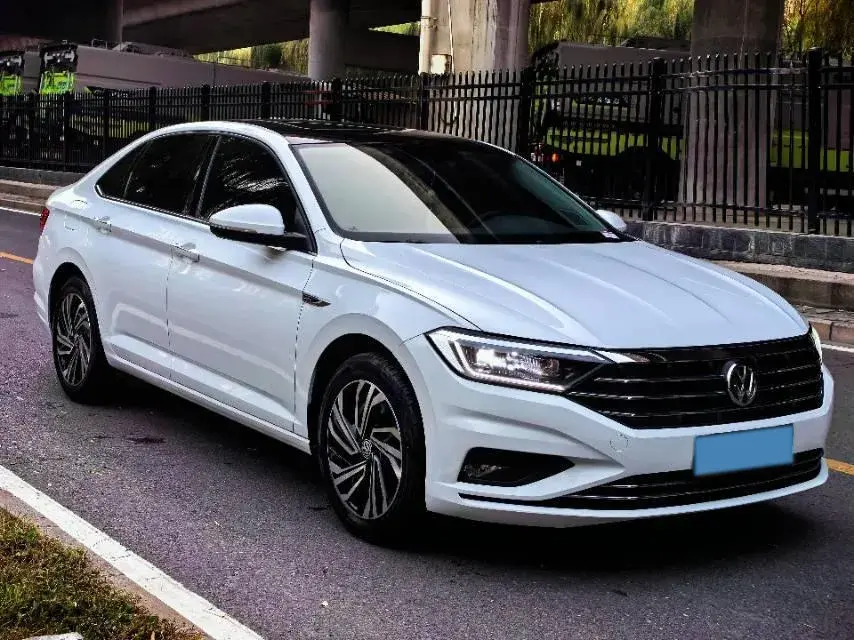 2022 VOLKSWAGEN SAGITAR thumbnail 2