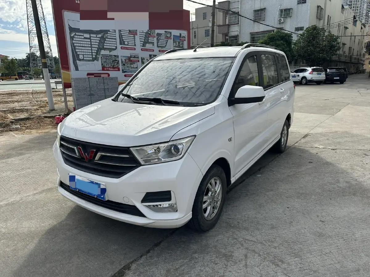 2018 WuLing HongGuang 1.5L 105HP L4 5MT