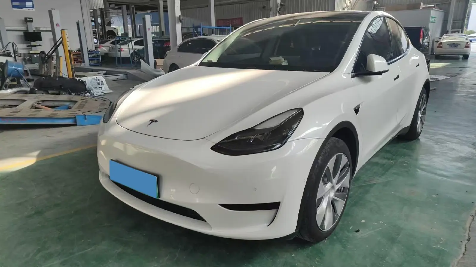 2022 Tesla Model Y BEV 60KWH