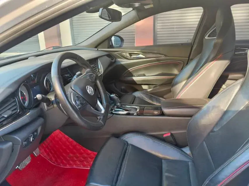 2019 BUICK REGAL thumbnail 4