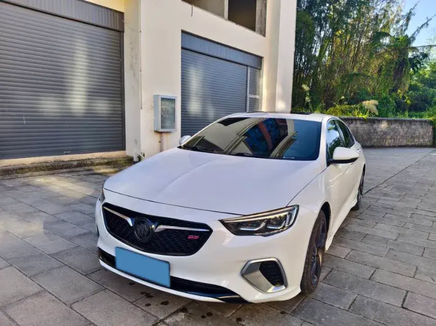 2019 BUICK REGAL view 1