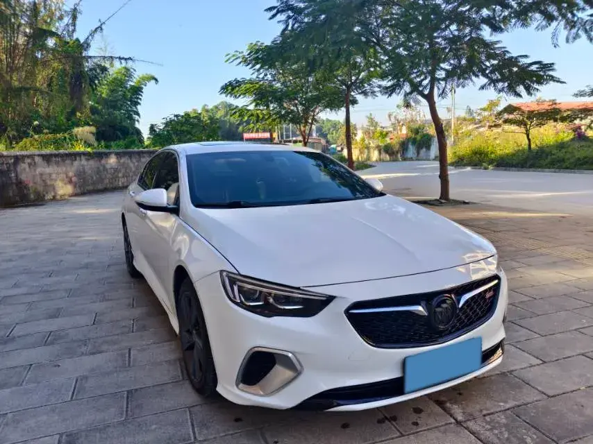 2019 BUICK REGAL thumbnail 3