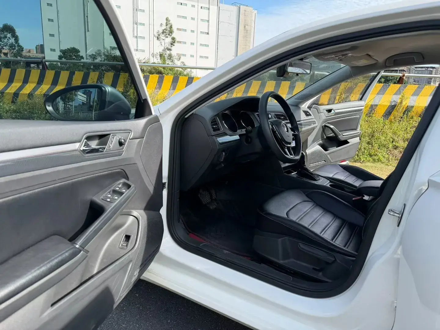 2018 VOLKSWAGEN LAMANDO thumbnail 4