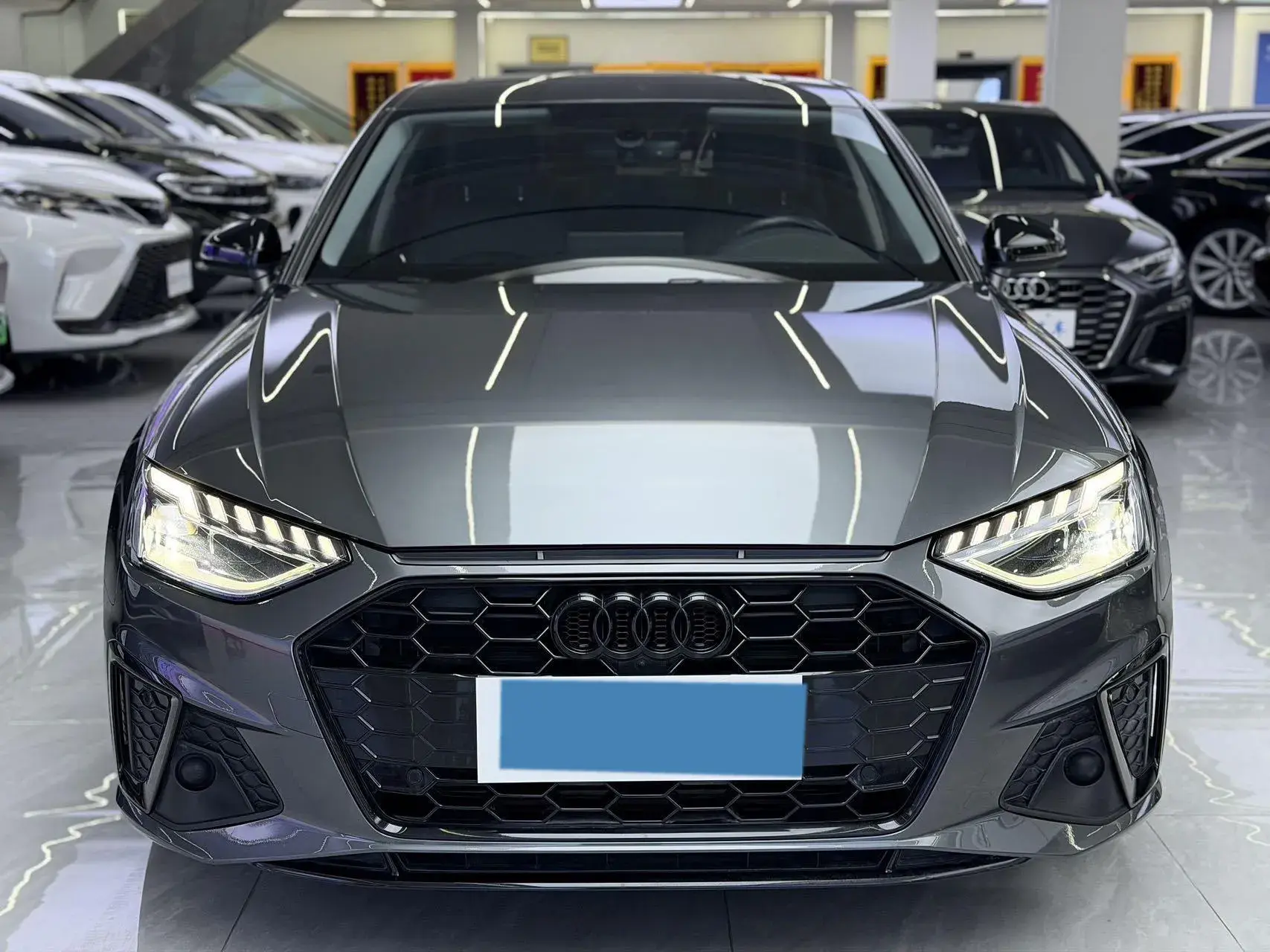 2022 AUDI A4L thumbnail 2