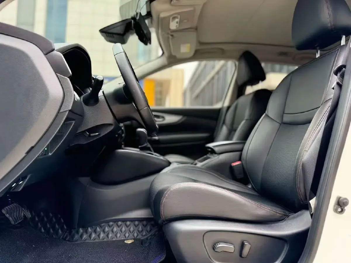 2021 Nissan Qashqai 2.0L 151HP L4 CVT,autocango,china used car exporter,china ev exporter,chinese used car exporter,chinese used ev exporter