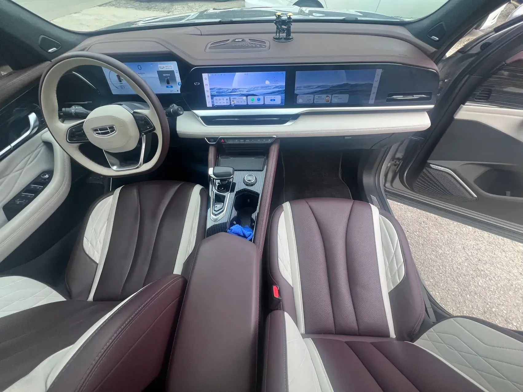 2021 GEELY MONJARO thumbnail 4