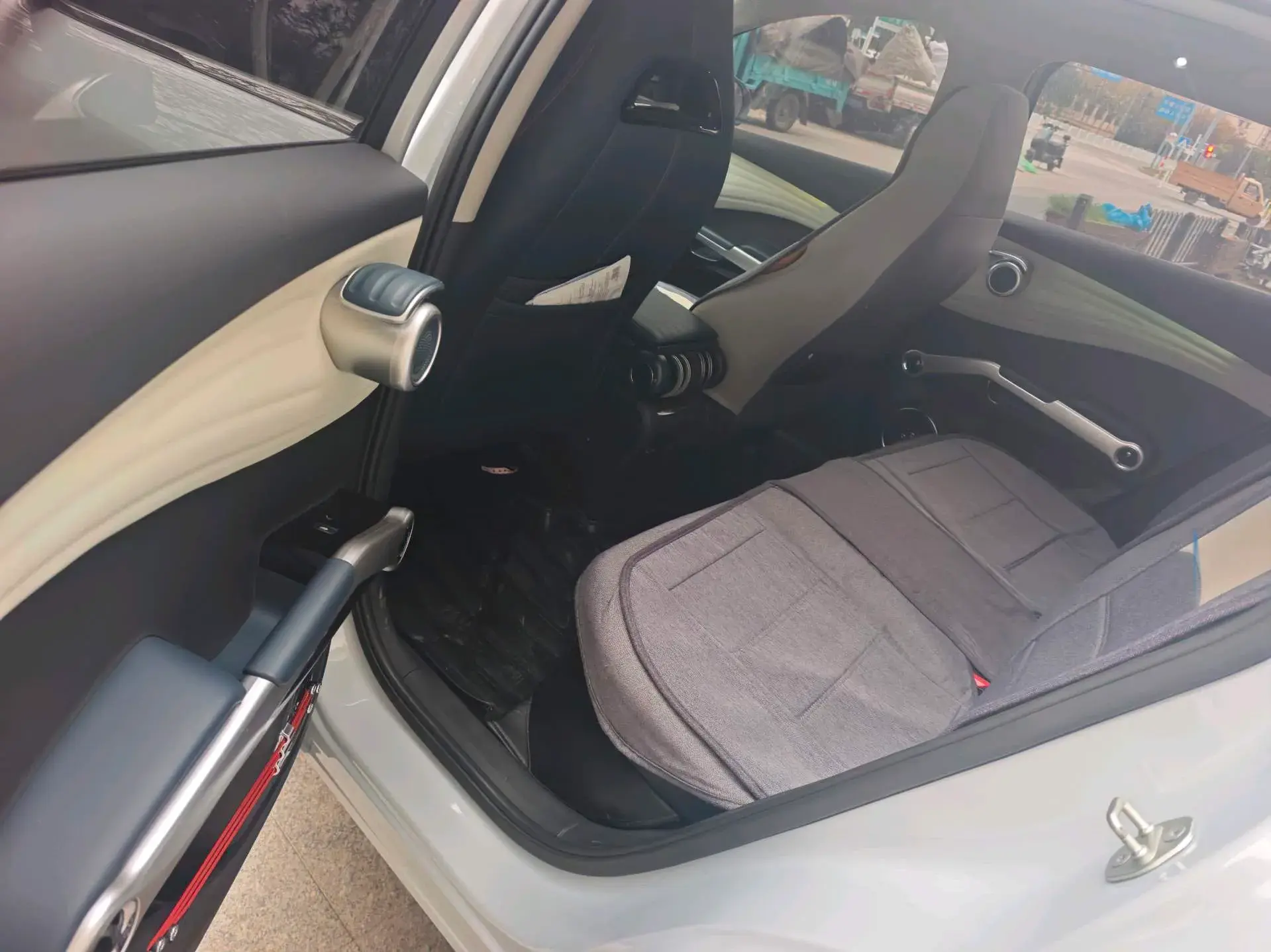 2022 BYD YUAN thumbnail 3