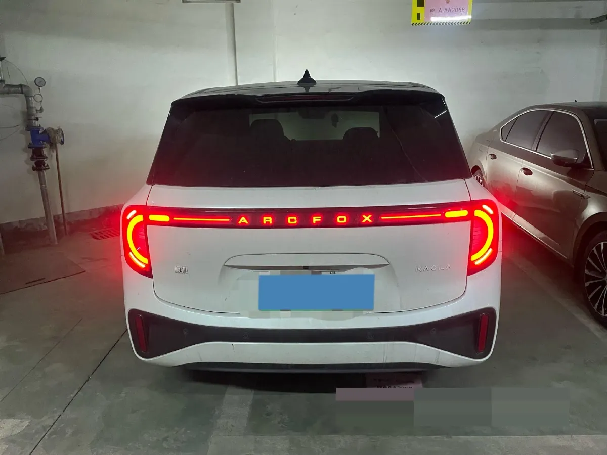2023 ARCFOX KAOLA BEV 58.8KWH,autocango,china used car exporter,china ev exporter,chinese used car exporter,chinese used ev exporter