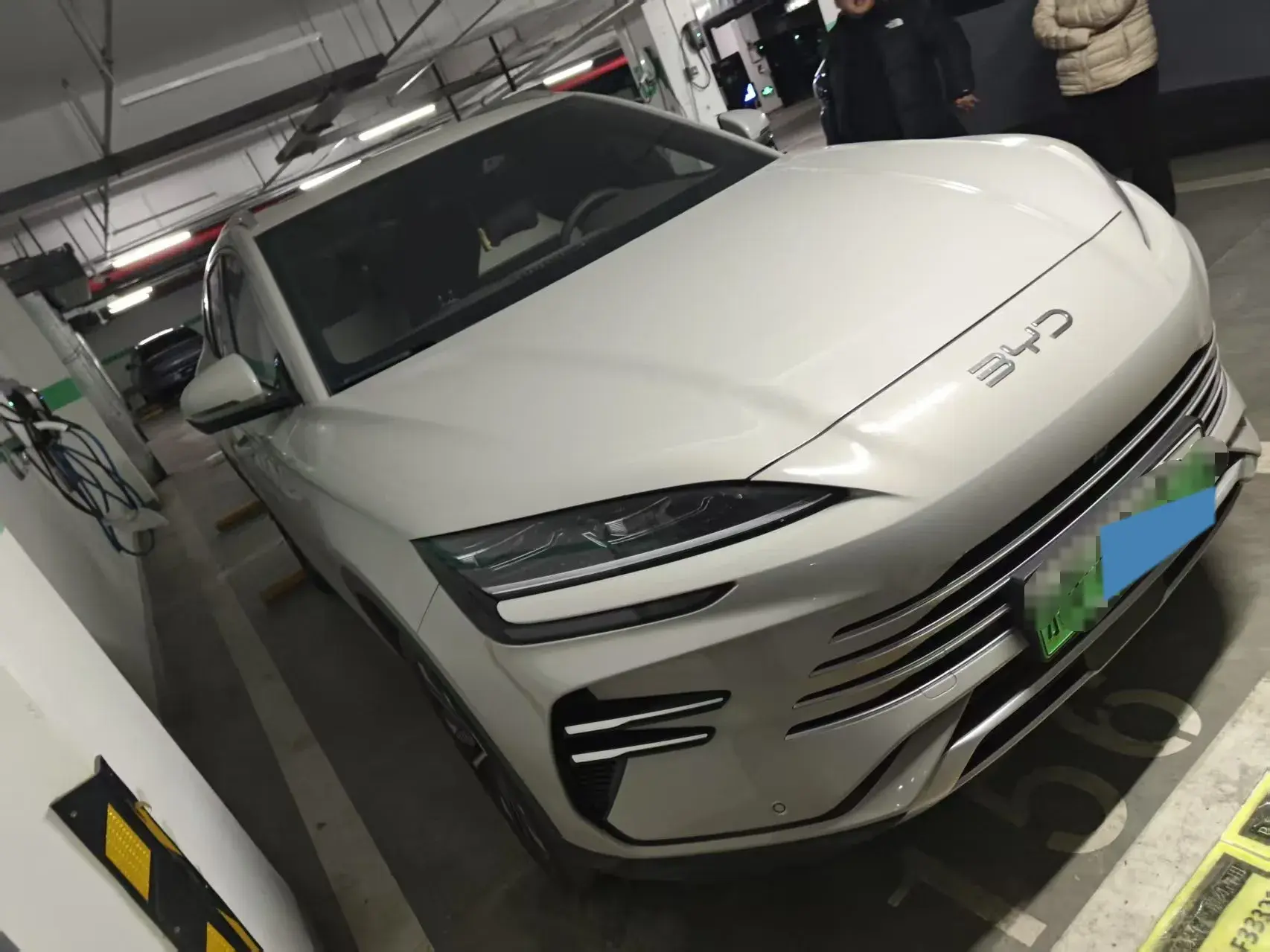 2025 BYD SONG thumbnail 3