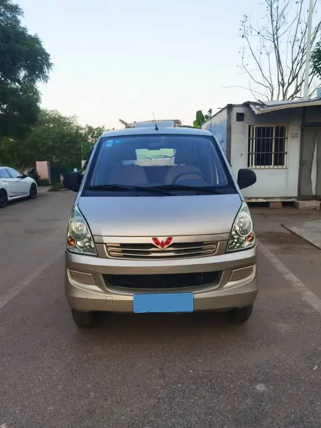 2020 WULING RONGGUANG thumbnail 2