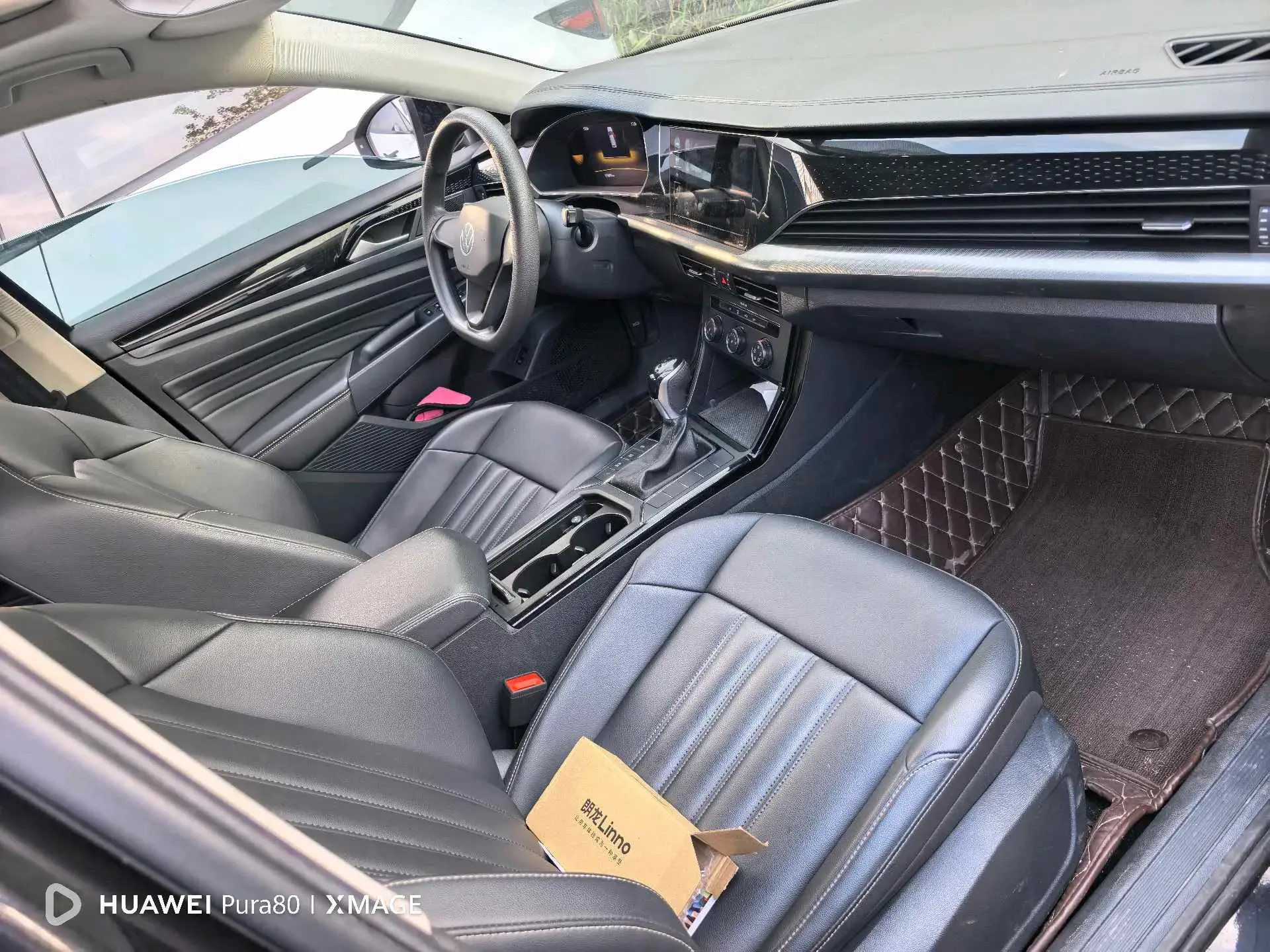 2022 VOLKSWAGEN PASSAT thumbnail 3