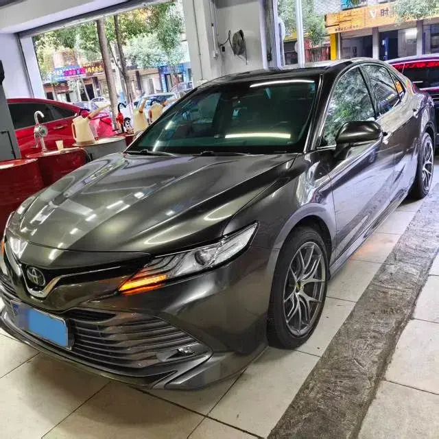 2019 Toyota Camry 2.5L 209HP L4 8AT
