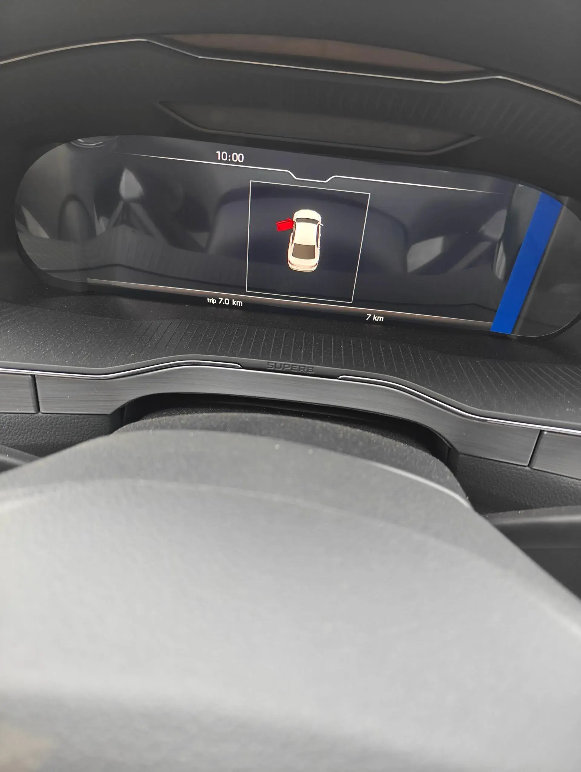 2025 SKODA SUPERB thumbnail 4