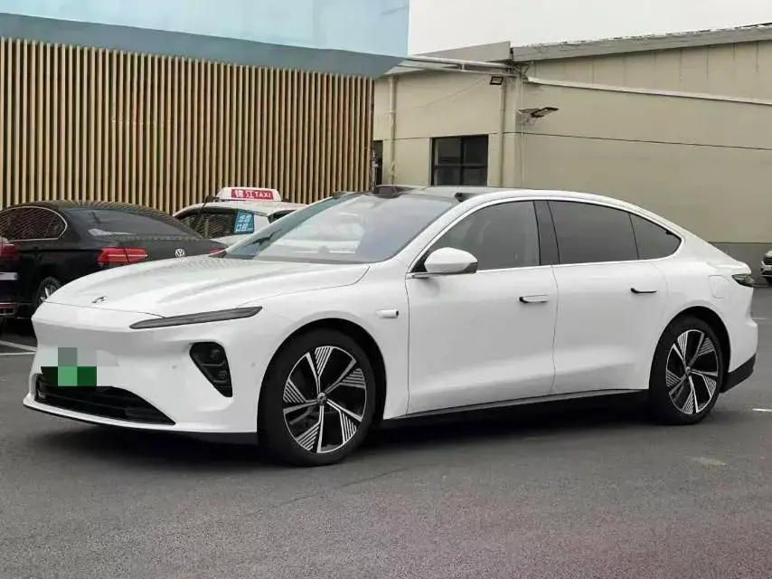 2022 NIO ET5 BEV 75KWH