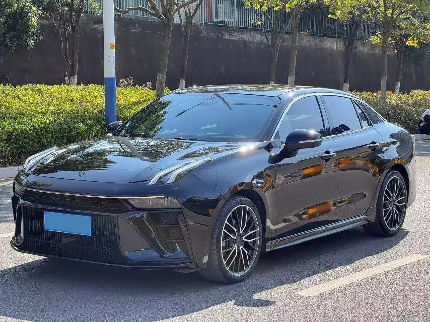 2023 LYNK&CO 03 view 1