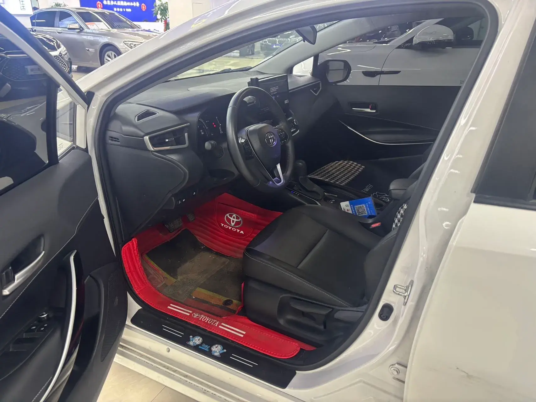 2023 TOYOTA COROLLA thumbnail 4