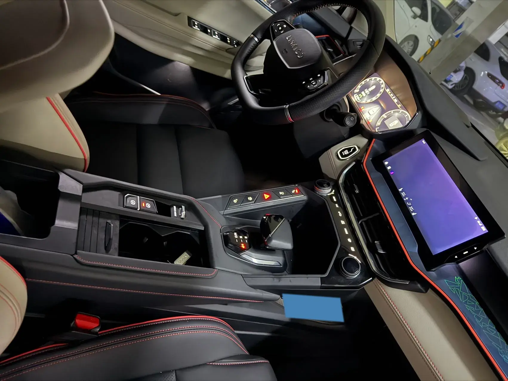 2020 LYNK&CO 06 thumbnail 3