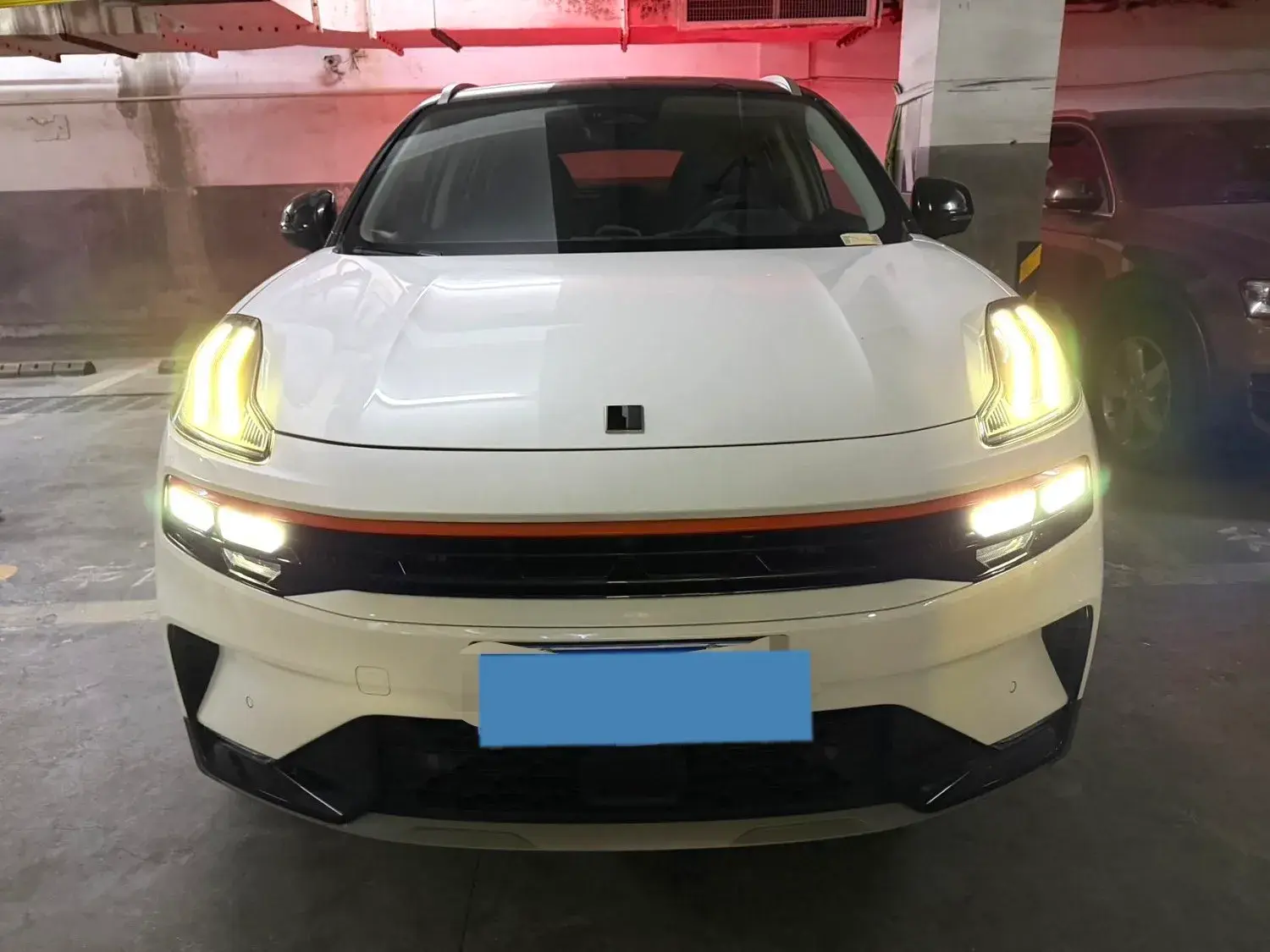 2020 LYNK&CO 06 thumbnail 2