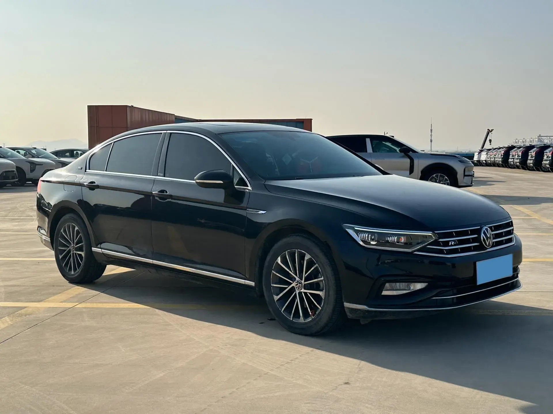 2020 VOLKSWAGEN MAGOTAN thumbnail 3