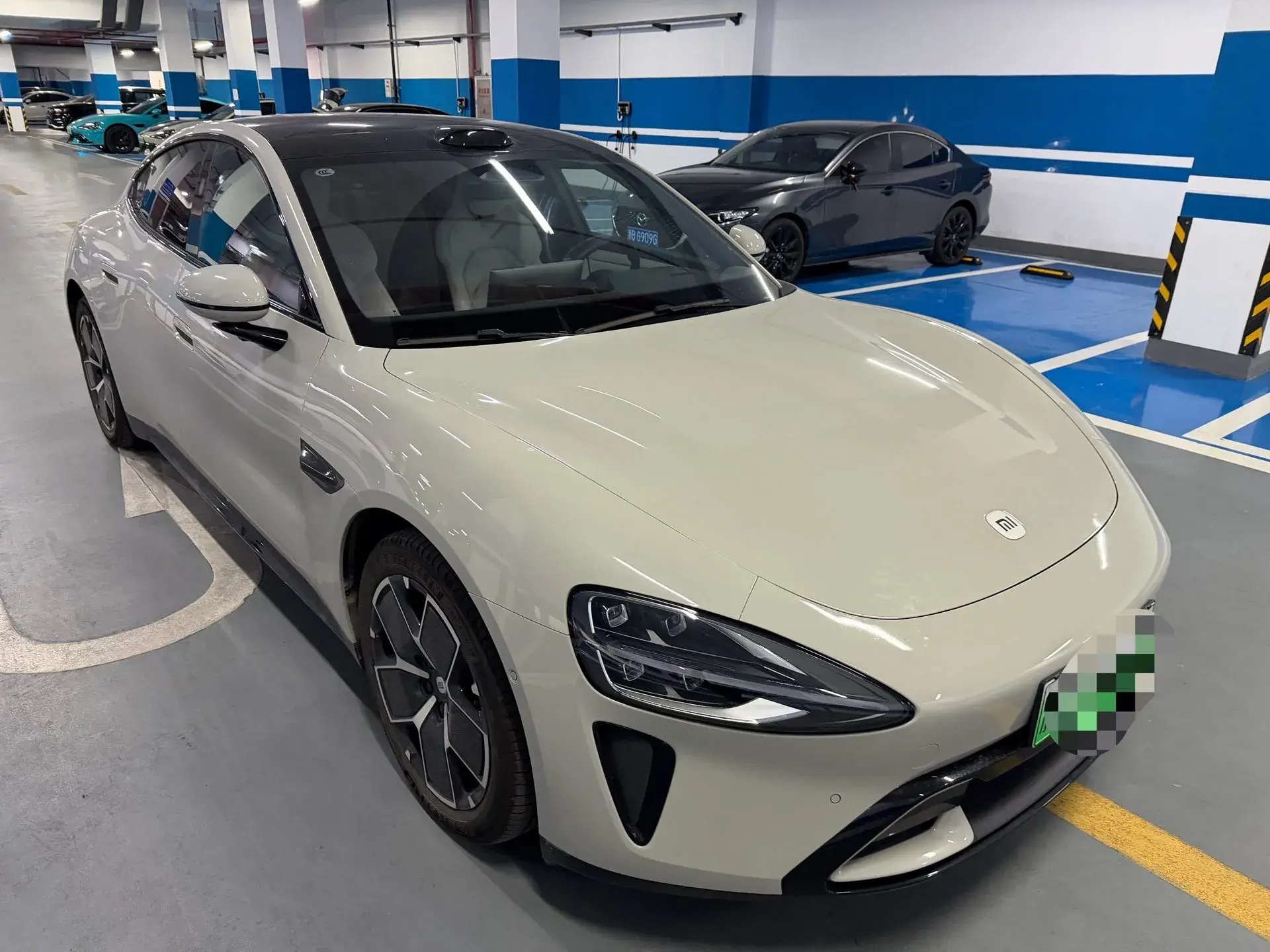 2024 MI SU7 thumbnail 2