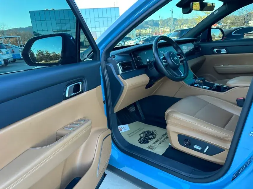 2021 LI ONE thumbnail 4