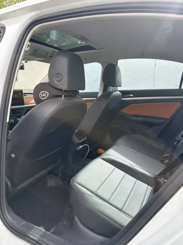 2023 VOLKSWAGEN BORA thumbnail 3