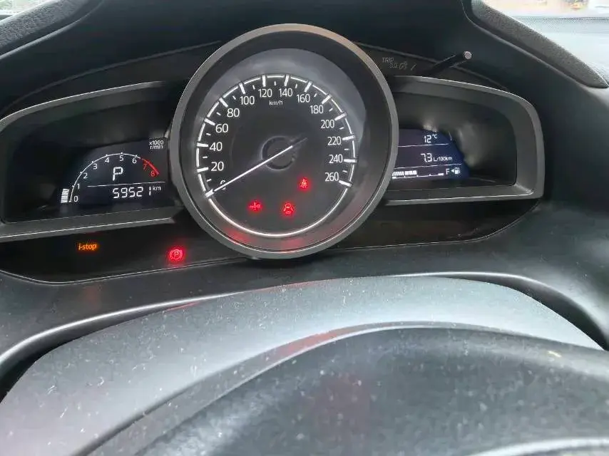 2017 MAZDA 3 thumbnail 3