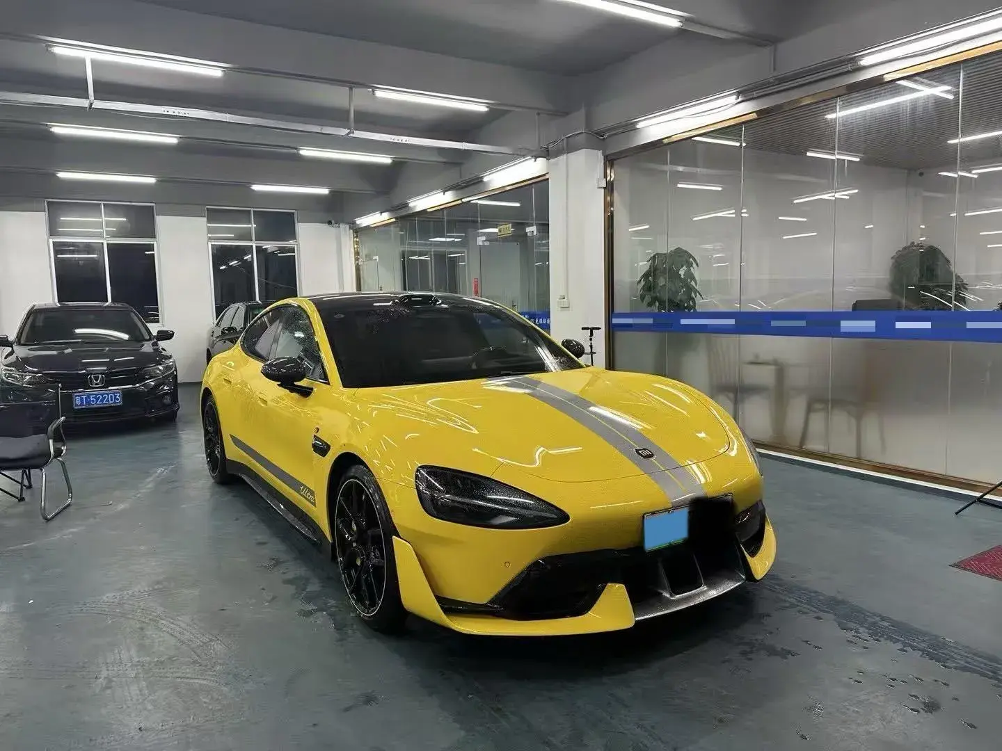 2025 MI SU7 thumbnail 2